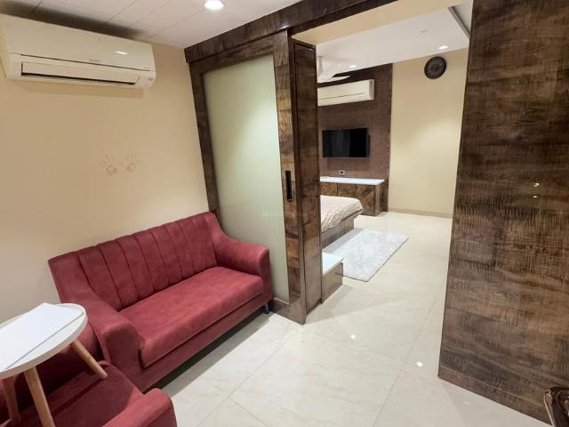 3 BHK Apartment in Ghatkopar East for resale Mumbai. The reference number is 20569747