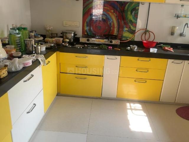3 BHK Apartment in Ghatkopar West for rent Mumbai. The reference number is 19359755