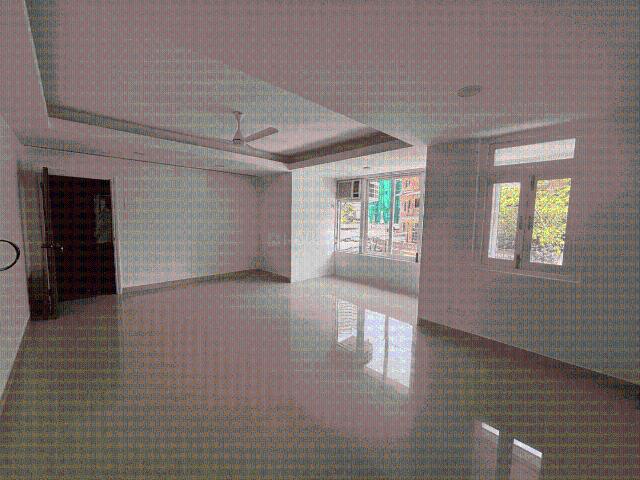 3 BHK Apartment in Grant Road for resale Mumbai. The reference number is 20513333