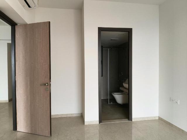 3 BHK Apartment in Dadar East for resale Mumbai. The reference number is 19530615