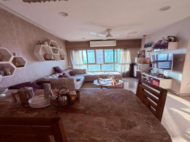 3 BHK Apartment in Dadar East for resale Mumbai. The reference number is 19644327