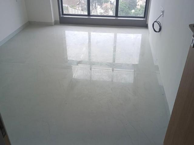 3 BHK Apartment in Dadar West for resale Mumbai. The reference number is 20877362