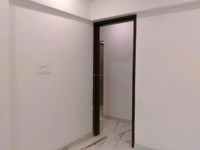 3 BHK Apartment in Dahisar East for rent Mumbai. The reference number is 18580383