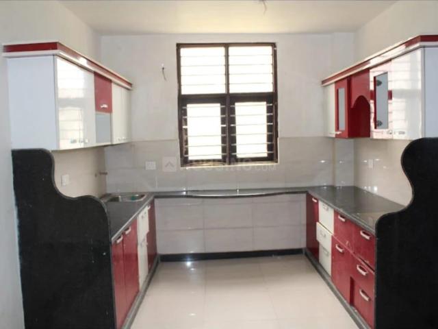 3 BHK Apartment in Dahtaura for resale Agra. The reference number is 20499361