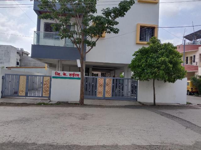 3 BHK Apartment in Deep Jyoti Nagar for rent Latur. The reference number is 20679309