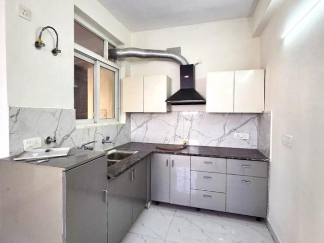 3 BHK Apartment in Dhakoli for rent Zirakpur. The reference number is 20592380