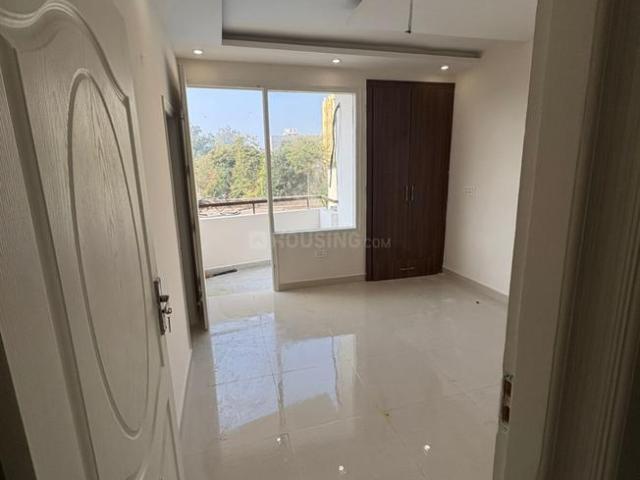 3 BHK Apartment in Dhakoli for resale Zirakpur. The reference number is 17944816