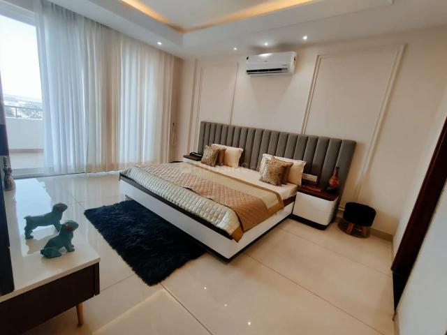3 BHK Apartment in Dhakoli for resale Zirakpur. The reference number is 20482426