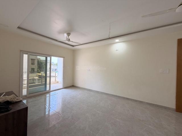 3 BHK Apartment in Dharampeth for rent Nagpur. The reference number is 20337708