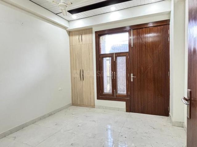 3 BHK Apartment in Dilshad Garden for resale New Delhi. The reference number is 20006615
