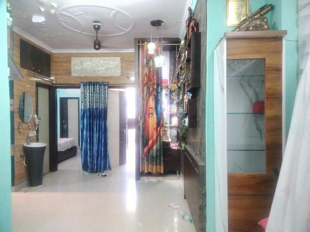 3 BHK Apartment in DLF Ankur Vihar for resale Ghaziabad. The reference number is 13977175