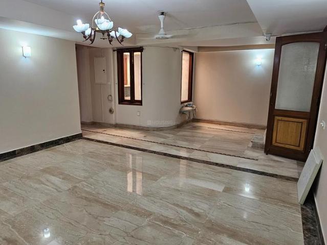 3 BHK Apartment in DLF Phase 3 for resale Gurgaon. The reference number is 18589147