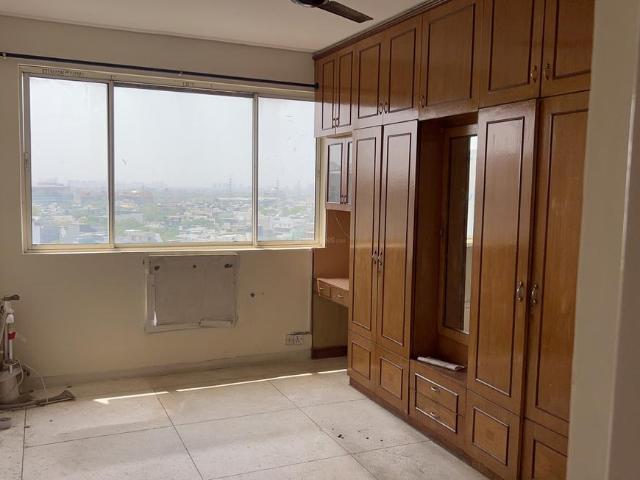 3 BHK Apartment in DLF Phase 4 for rent Gurgaon. The reference number is 18994588