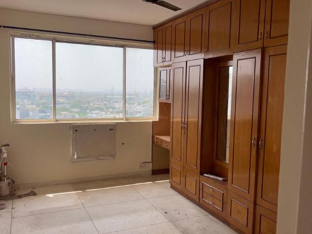 3 BHK Apartment in DLF Phase 4 for rent Gurgaon. The reference number is 18994588
