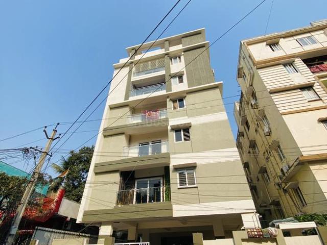 3 BHK Apartment in Dwaraka Nagar for resale Visakhapatnam. The reference number is 19827297