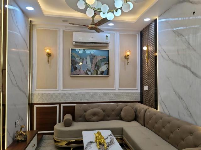 3 BHK Apartment in Dwarka Mor for rent New Delhi. The reference number is 19828660