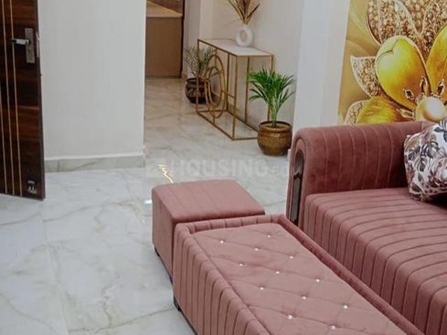 3 BHK Apartment in Dwarka Mor for resale New Delhi. The reference number is 10235286