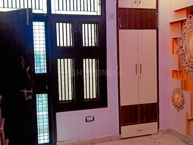 3 BHK Apartment in Uttam Nagar for resale New Delhi. The reference number is 16729155