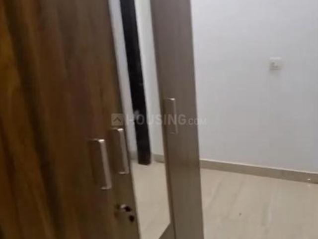 3 BHK Apartment in Dwarka Mor for resale New Delhi. The reference number is 20546747