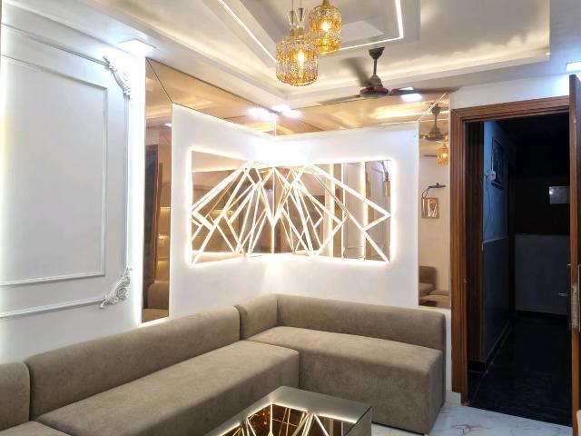 3 BHK Apartment in Dwarka Mor for resale New Delhi. The reference number is 20745787