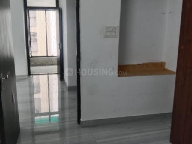 3 BHK Apartment in Entally for rent Kolkata. The reference number is 18208408