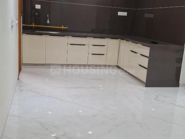3 BHK Apartment in Ellisbridge for resale Ahmedabad. The reference number is 19179050