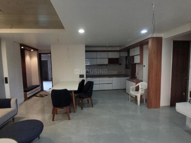 3 BHK Apartment in Fatehgunj for resale Vadodara. The reference number is 16751297