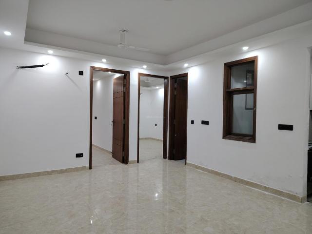 3 BHK Apartment in Freedom Fighters Enclave for rent New Delhi. The reference number is 19996882