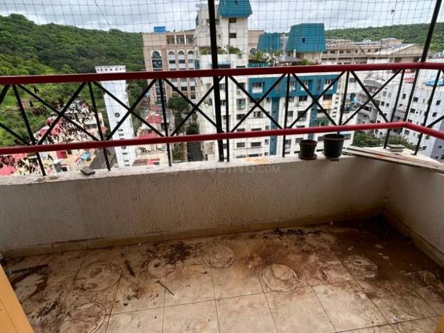 3 BHK Apartment in Kothrud for rent Pune. The reference number is 20881706