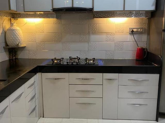 3 BHK Apartment in Kothrud for resale Pune. The reference number is 16214438