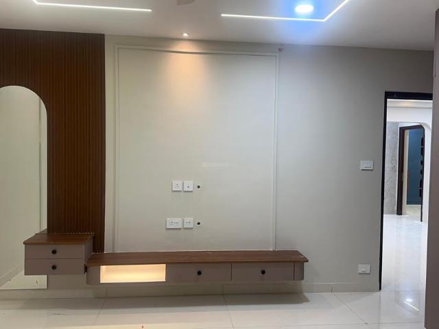 3 BHK Apartment in Kondapur for rent Hyderabad. The reference number is 20624181