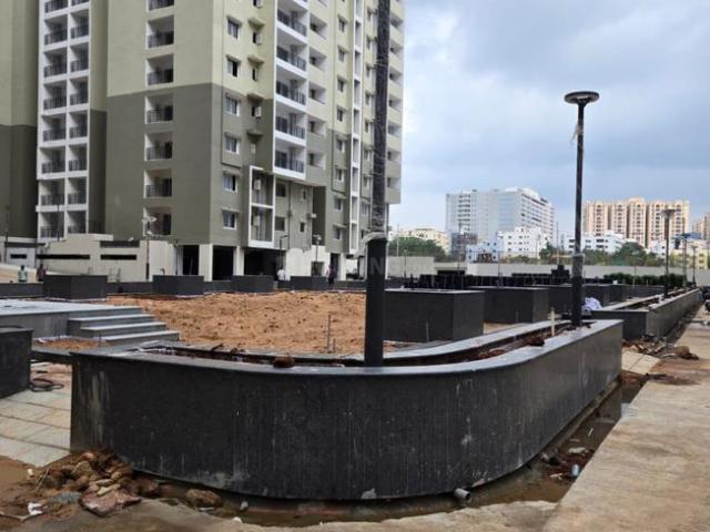 3 BHK Apartment in Kondapur for resale Hyderabad. The reference number is 18978526