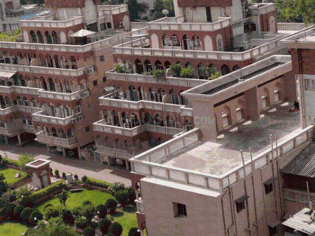3 BHK Apartment in Koregaon Park for resale Pune. The reference number is 19879247
