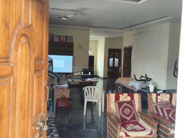3 BHK Apartment in Kavadiguda for rent Hyderabad. The reference number is 20359921