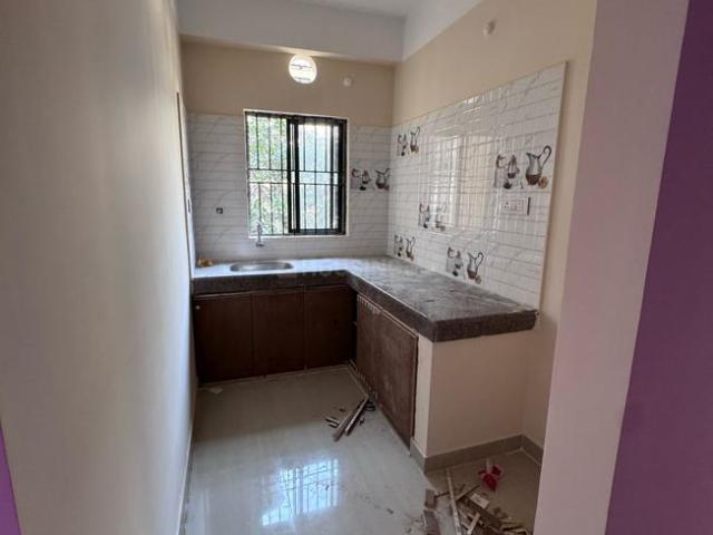 3 BHK Apartment in Kahilipara for rent Guwahati. The reference number is 20204826