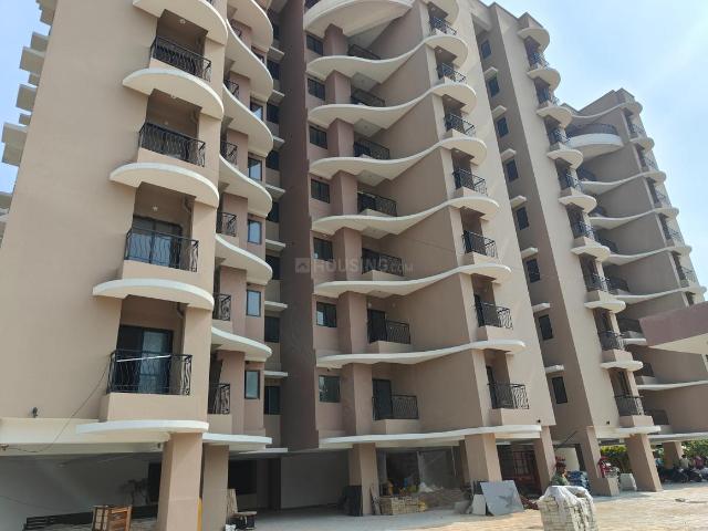 3 BHK Apartment in Kahilipara for resale Guwahati. The reference number is 14627080