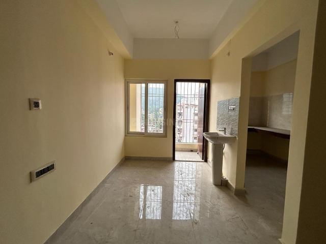 3 BHK Apartment in Kahilipara for resale Guwahati. The reference number is 20516003