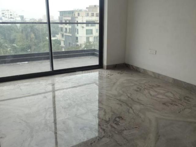3 BHK Apartment in Kalighat for resale Kolkata. The reference number is 19690081