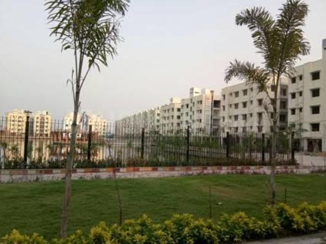 3 BHK Apartment in Kalikapur, EM Bypass for resale Kolkata. The reference number is 18926125