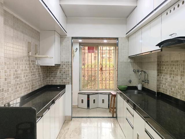 3 BHK Apartment in Kalyan West for resale Kalyan. The reference number is 16830370