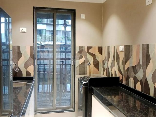 3 BHK Apartment in Kalyan West for resale Kalyan. The reference number is 18815353