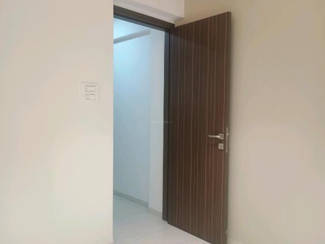 3 BHK Apartment in Kalyan West for resale Kalyan. The reference number is 19876834