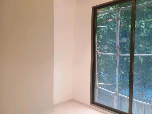 3 BHK Apartment in Kalyan West for resale Kalyan. The reference number is 19877016