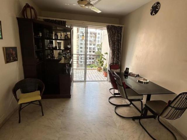 3 BHK Apartment in Kalyani Nagar for resale Pune. The reference number is 17422371