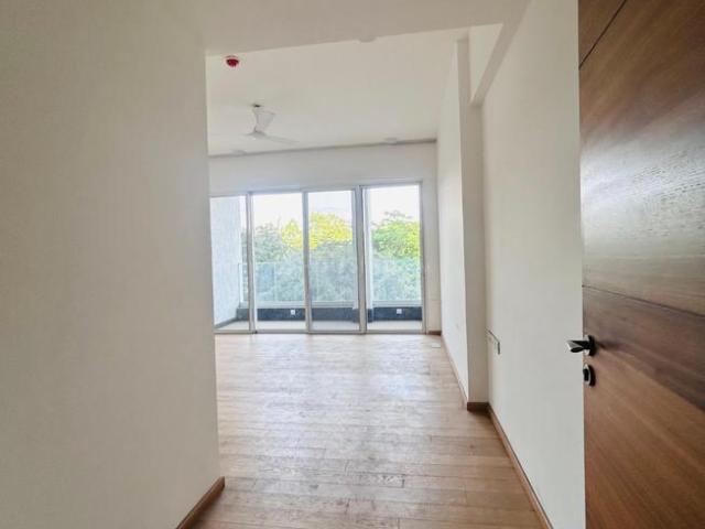 3 BHK Apartment in Kalyani Nagar for resale Pune. The reference number is 20586292