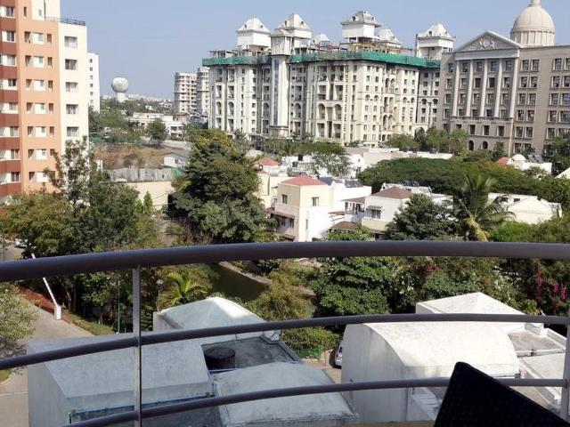 3 BHK Apartment in Kalyani Nagar for resale Pune. The reference number is 20357272
