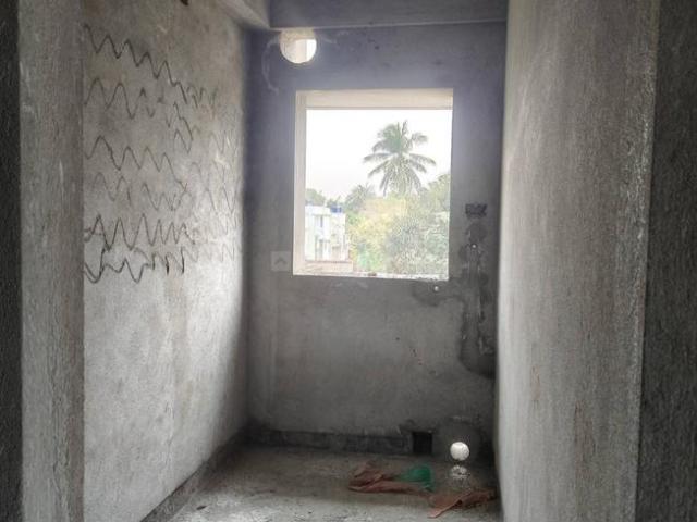3 BHK Apartment in Kamalgazi for resale Kolkata. The reference number is 18782534