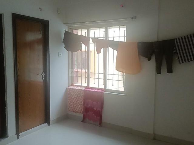 3 BHK Apartment in Kamdahari for rent Kolkata. The reference number is 20498476