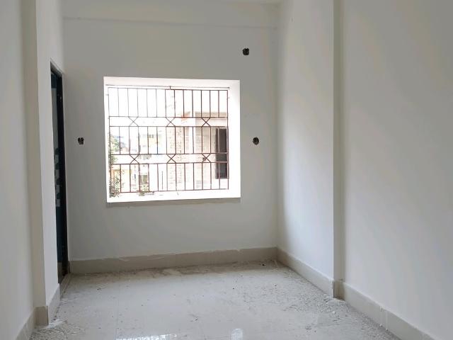 3 BHK Apartment in Kamdahari for resale Kolkata. The reference number is 19969061