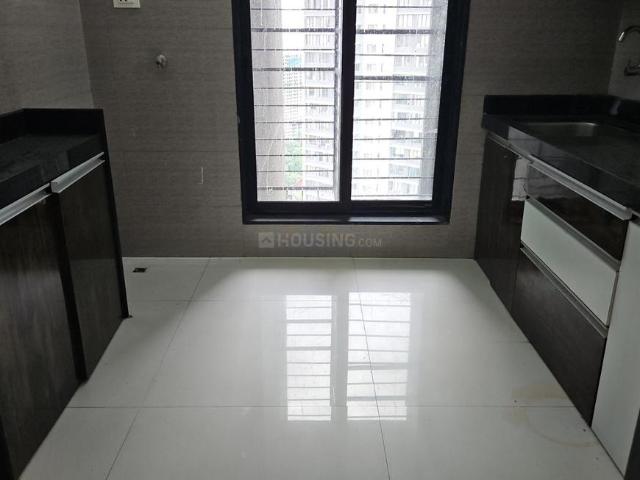 3 BHK Apartment in Kandivali East for rent Mumbai. The reference number is 18385867